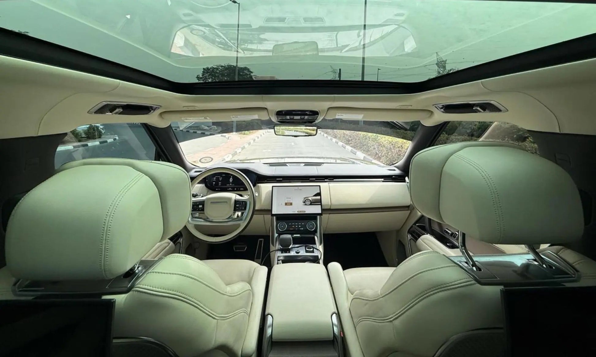 Rent Range Rover Vogue 2023 Black or similar DRD Car Rental LLC